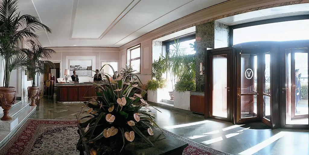*****  Grand Hotel Vesuvio Napoli Italia