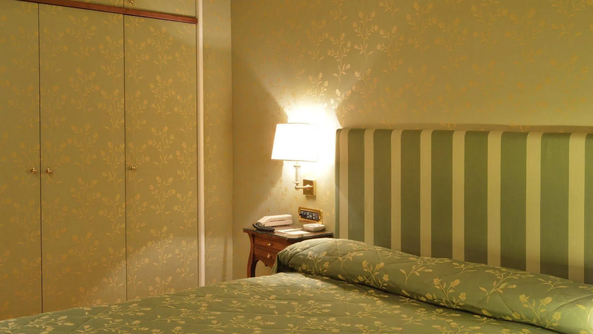 Grand Hotel Vesuvio Napoli