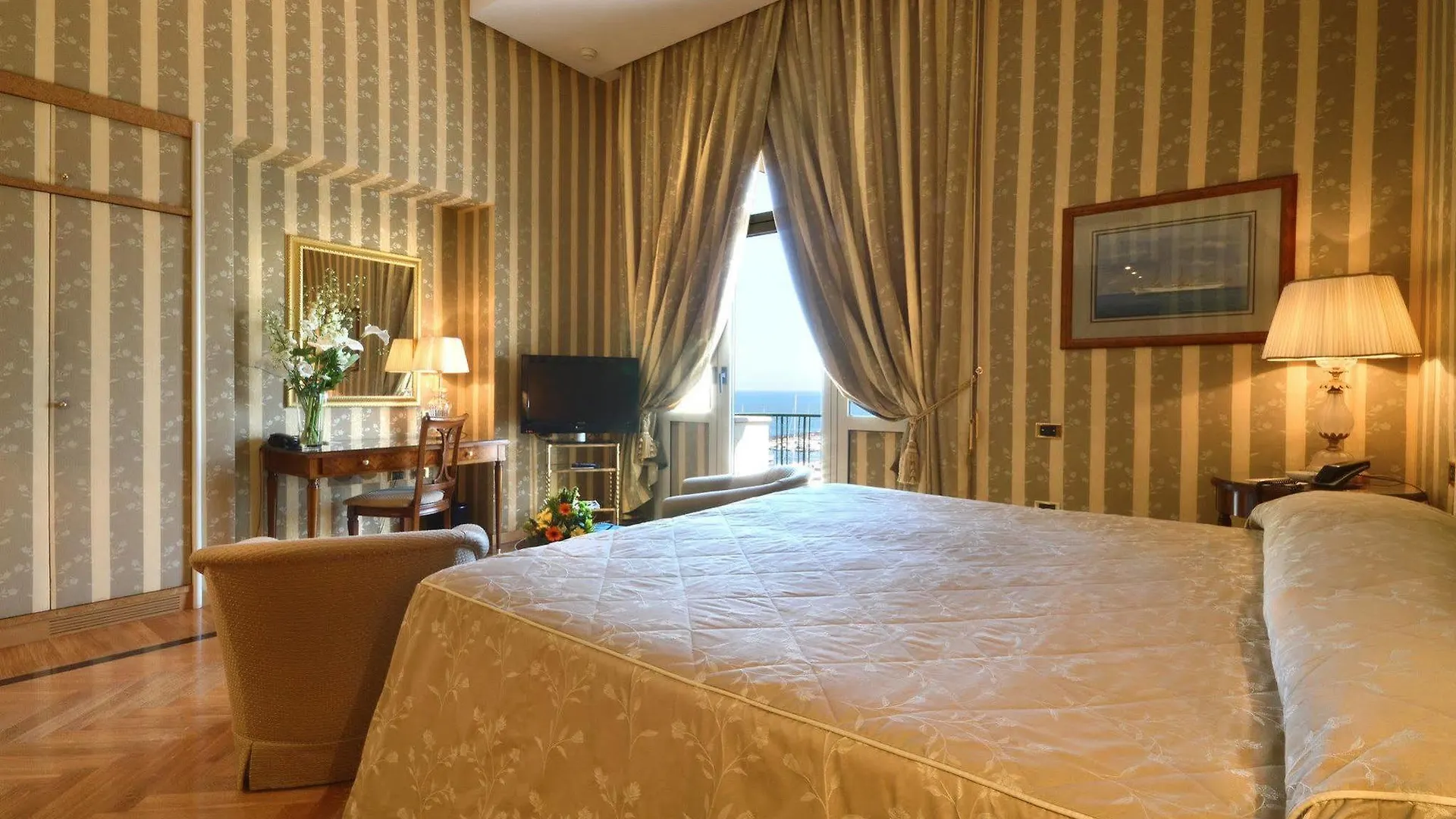 Grand Hotel Vesuvio Napoli