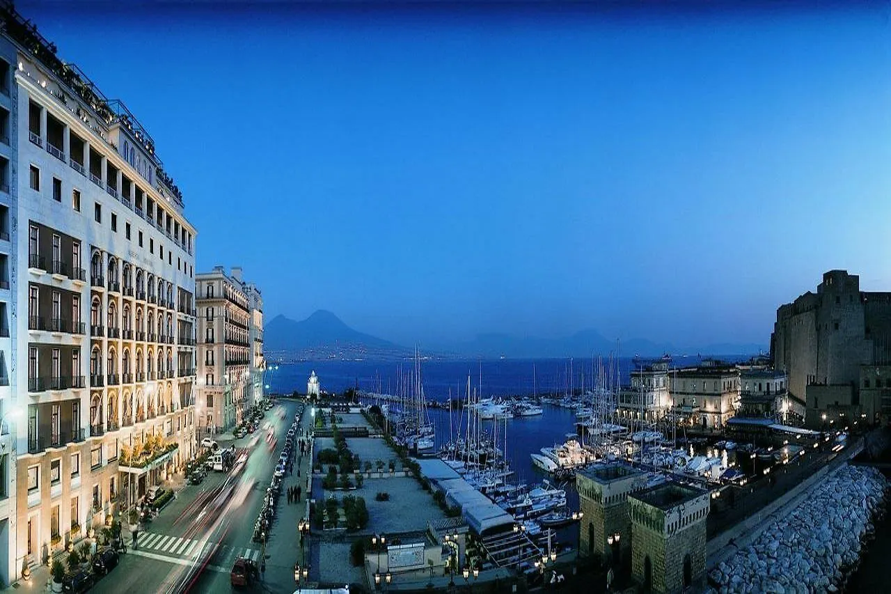 Grand Hotel Vesuvio Napoli